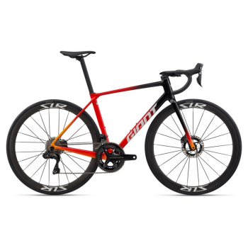 2026 Giant TCR Advanced Pro Road Bike (CENTRACYCLES)